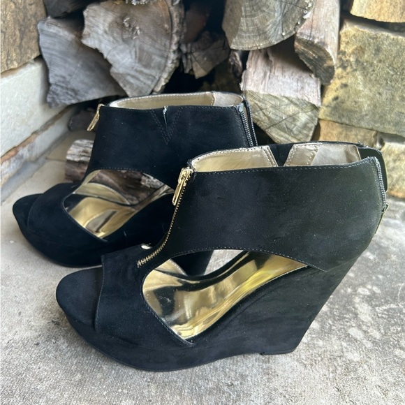 Carlos by Carlos Santana Brynn Black platform wedge sandal w/back zip Sz-10.  P - Picture 3 of 10